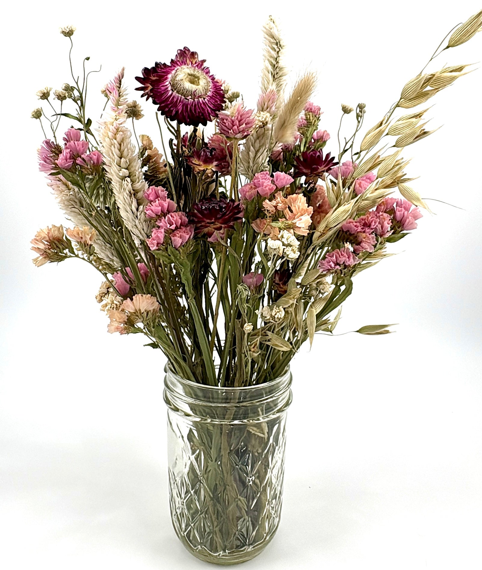 Everlasting Blooms: Dried Floral Arrangements